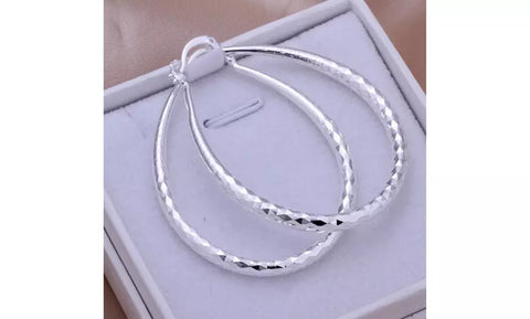 925 Sterling Silver Diamond-Cut Oval Hoop Earrings